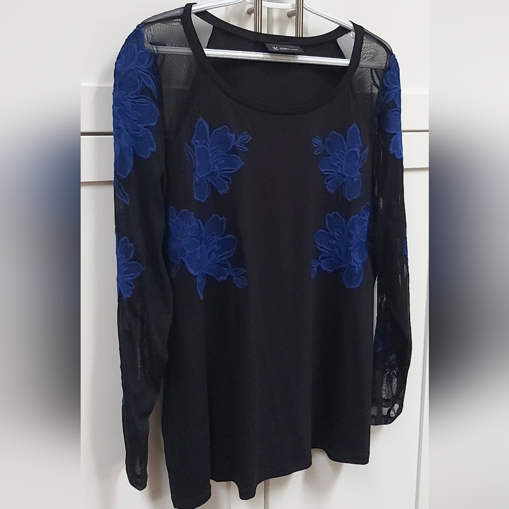 LAST Chance INC International Concepts top